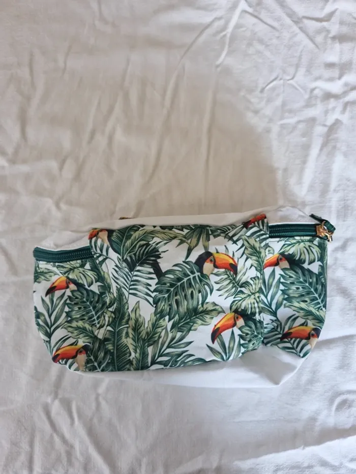 Trousse de toilette - photo numéro 2