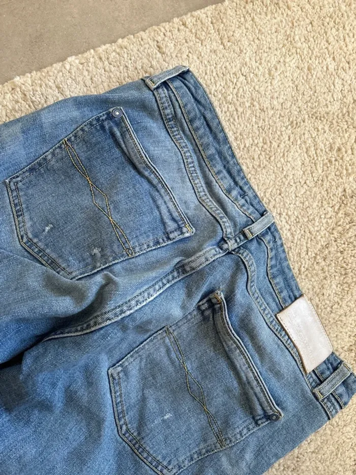Jean à trous zara taille 36 - photo numéro 10