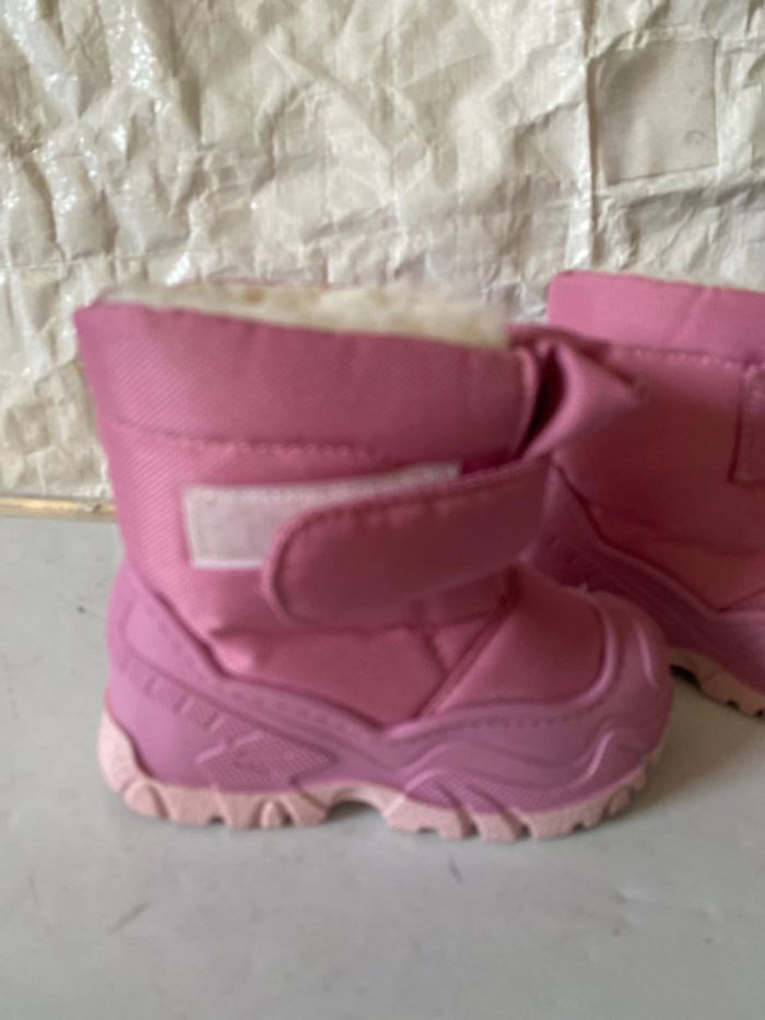 Bottes de neige / ski. Pointure 22/23 . - photo numéro 5