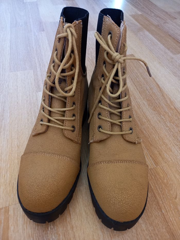 Chaussures femme neuves cuir vegan camel Seven7 T41 – 12€ - photo numéro 2