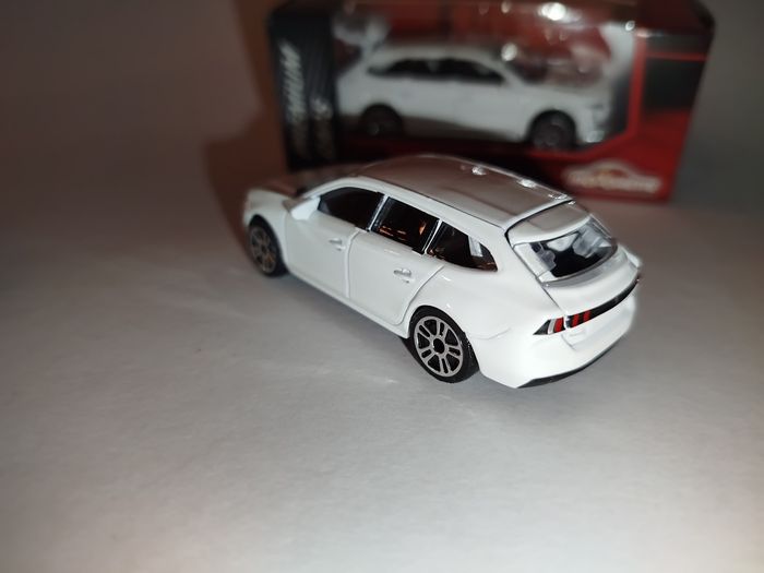 Majorette Peugeot 508 SW - photo numéro 6