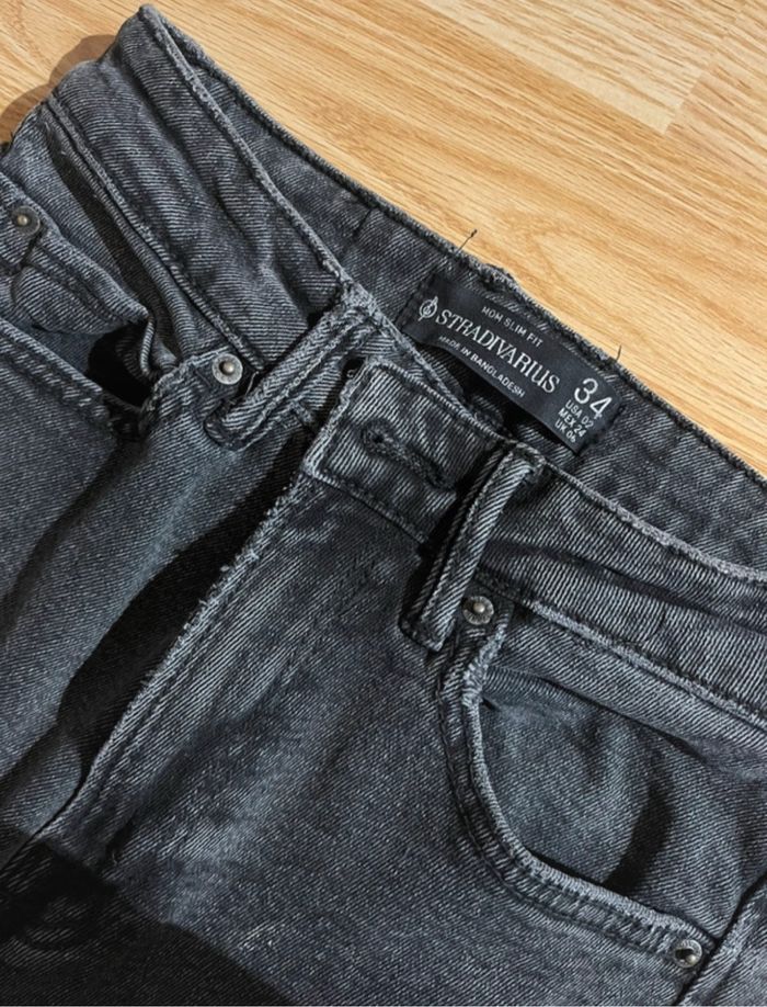 Jean stradivarius noir 🖤👖 - photo numéro 2