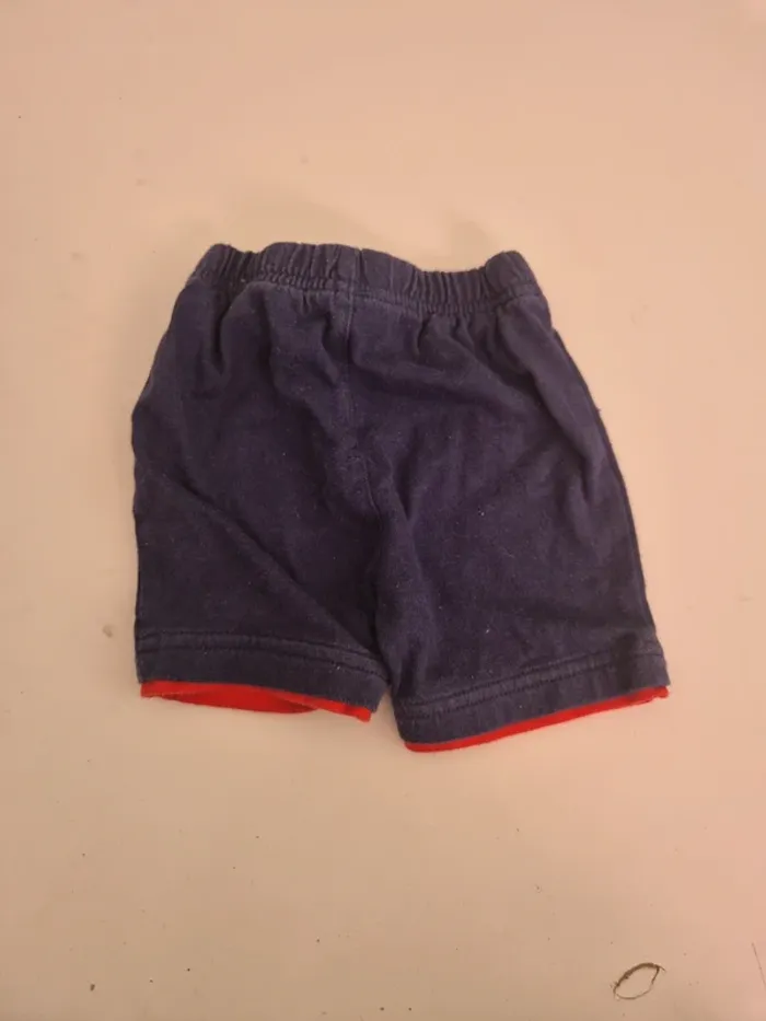 Short 6 mois - photo numéro 2