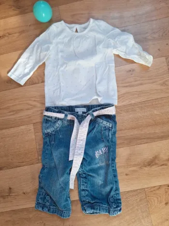 Ensemble t-shirt et jean fille en 6mois