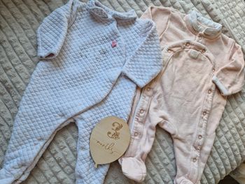 Lot de 2 pyjamas blanc et rose bébé fille 3 mois kiabi
