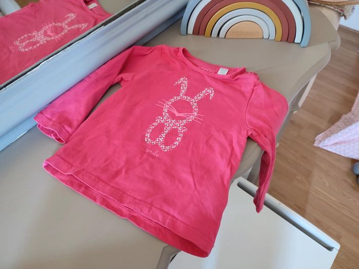 T-shirt à manches longues rose lapin 18 mois OBAIBI