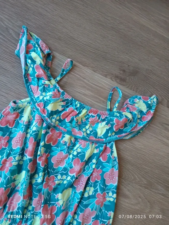 Magnifique combi short taille 10ans - photo numéro 3