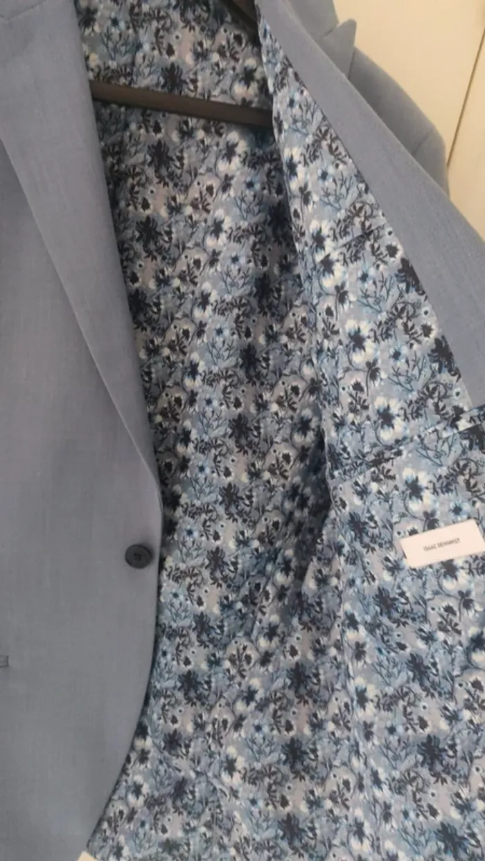 Isaac Dewhirst costume bleu clair taille 48 - photo numéro 2