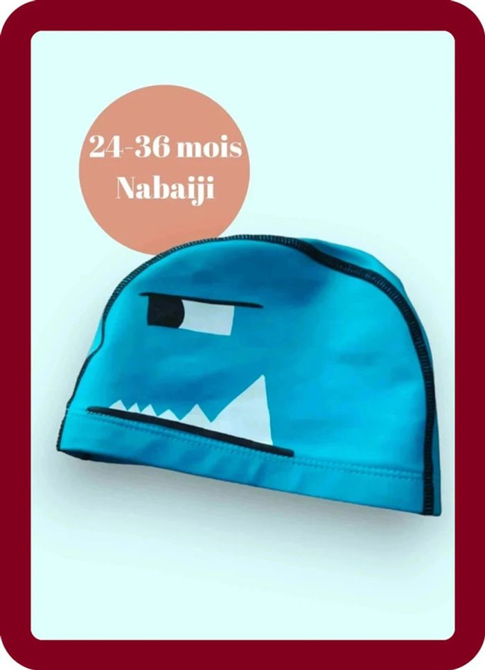 Bonnet de bain taille 51-56 taille junior marque nabaiji en très bon état