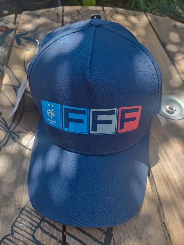 Casquette FFF neuve T.U