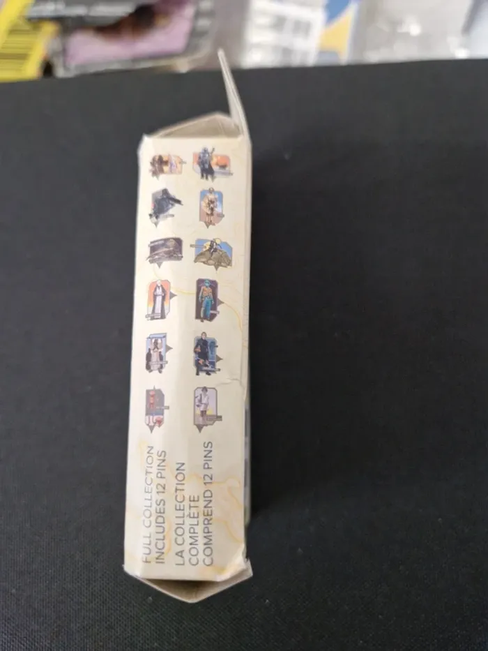 Star Wars Tatooine Mystery Pin Set - 2022 - Unopened - photo numéro 3