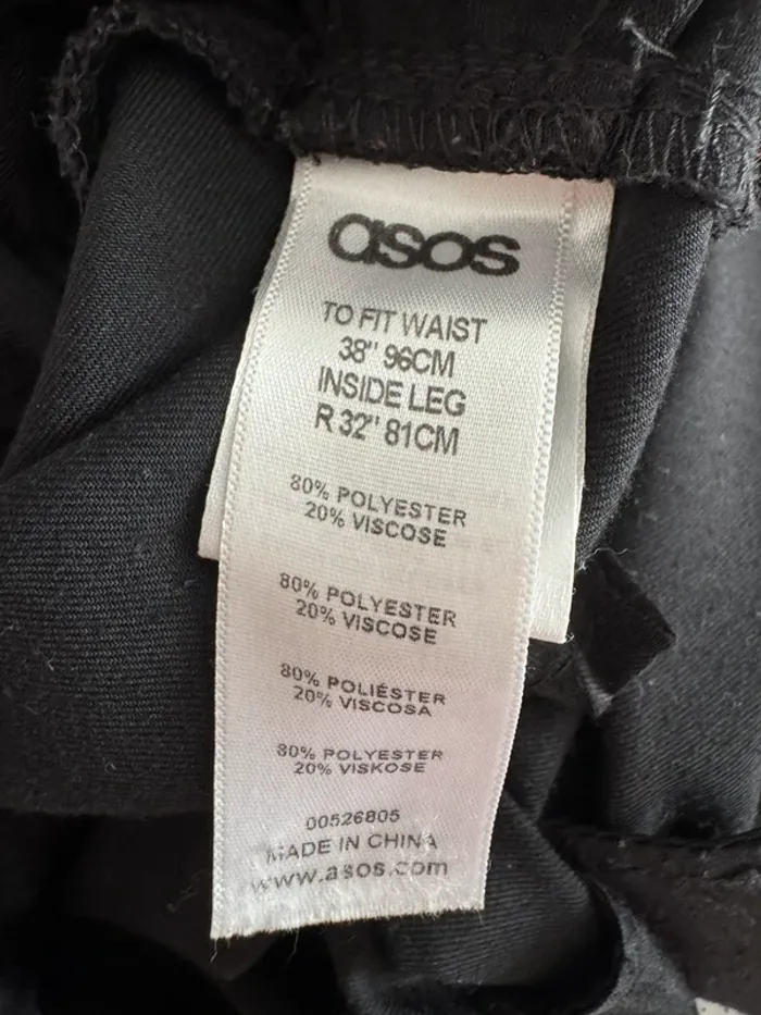 Pantalon noir - photo numéro 4