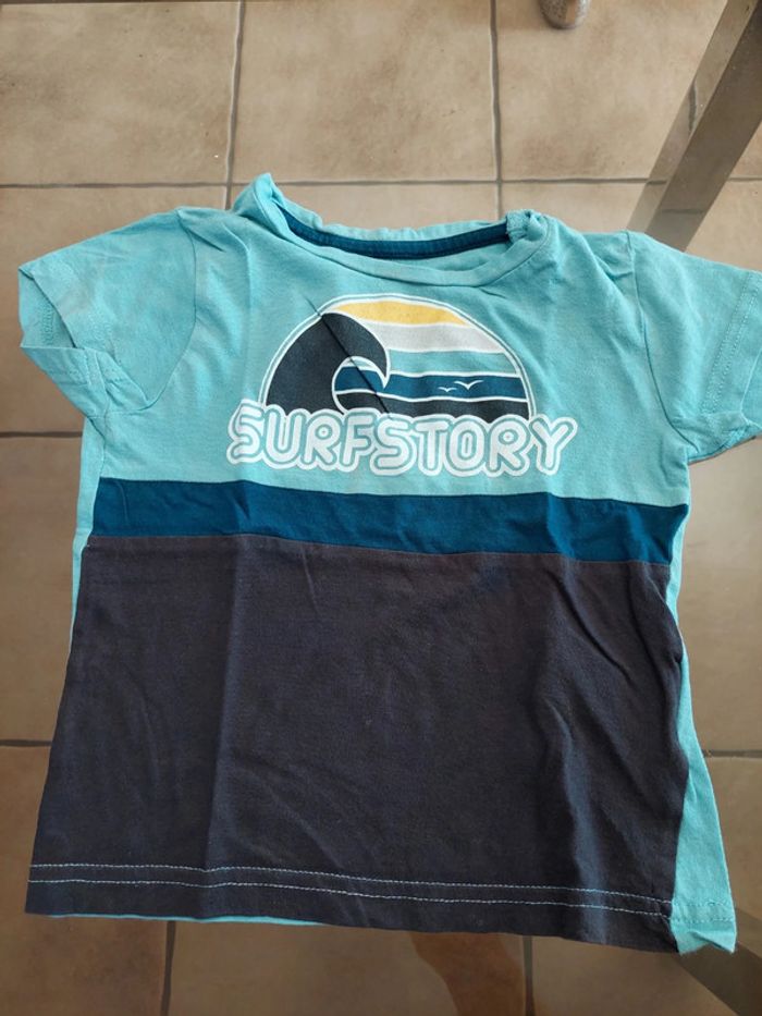 T shirt surf