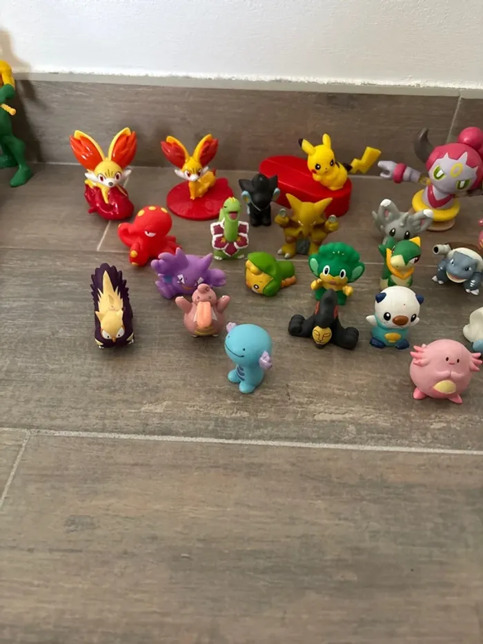Lot de 23 Pokémon Nintendo bon et très bon état - photo numéro 7