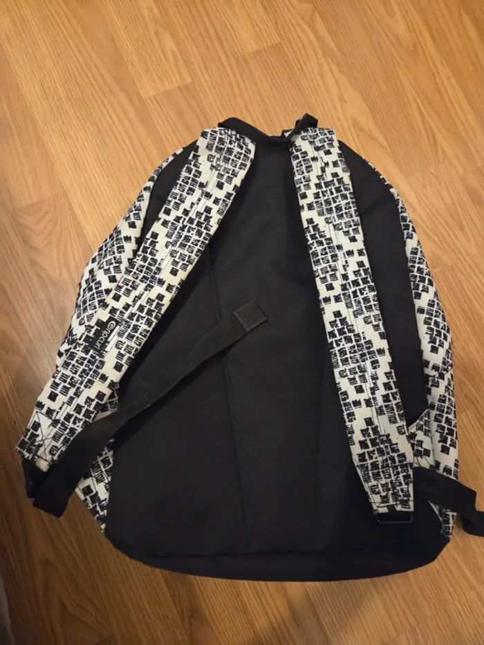 Sac a dos - photo numéro 2