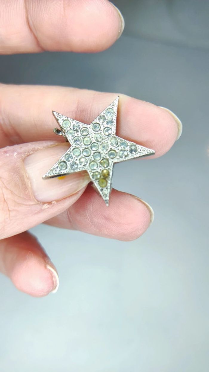 Broche étoile strass - photo numéro 2