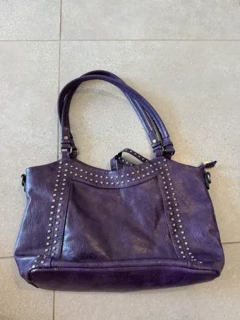 Sac à main violet Mandoline, il ya des marques d'usures, 36*32cm