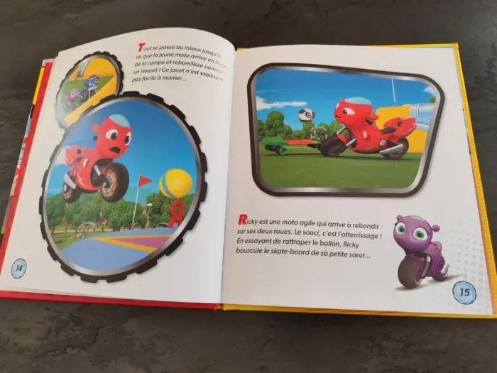 Livre Ricky Zoom - photo numéro 4