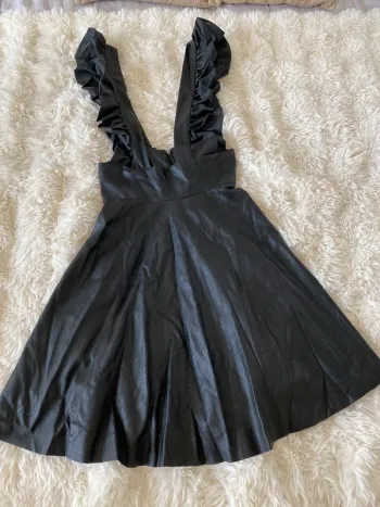 Robe maxi bretelles en simili noir taille S
