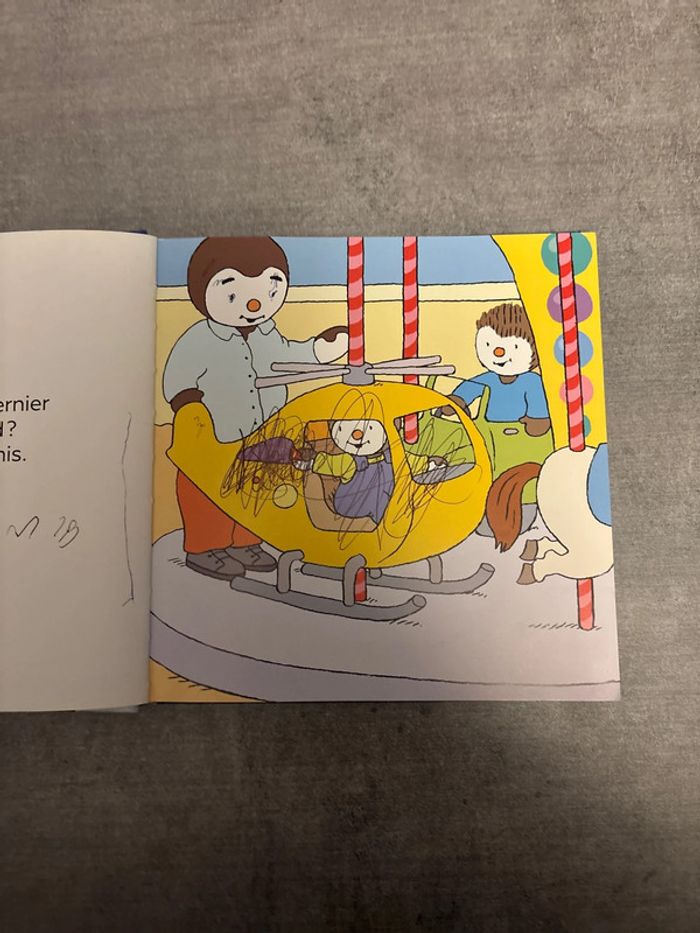 Livre les cinq histoires de T’choupi - photo numéro 5