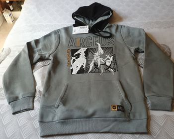 Sweat à capuche Pokémon de taille S, 16ans