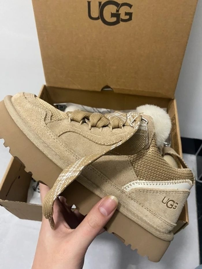 Bottes de neige décontractées UGG, couleur sable, pointure 38 - photo numéro 2