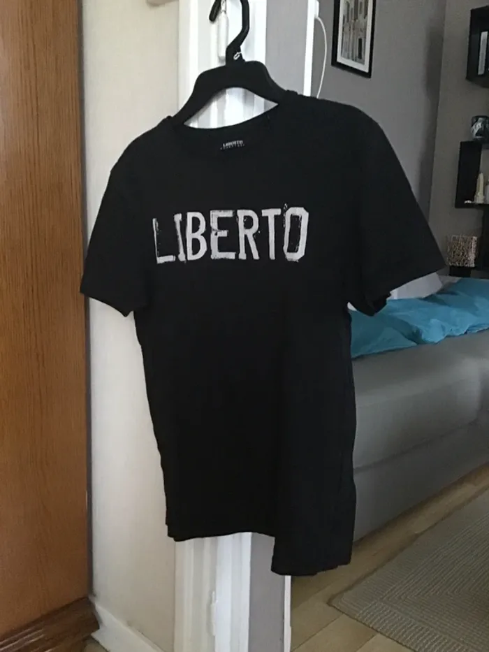 T-shirt liberté noir