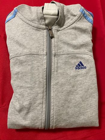 Gillet à capuche