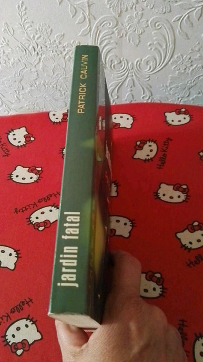 Livre « jardin fatal» - photo numéro 3