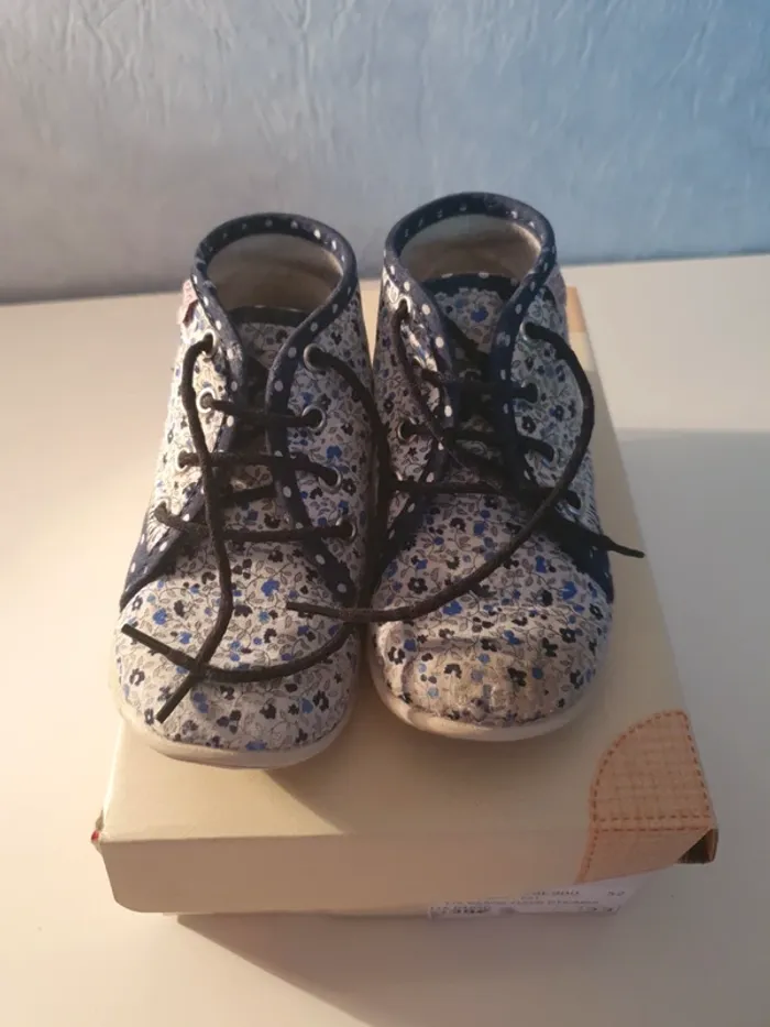 Chaussons fille GBB pointure 23 - photo numéro 4