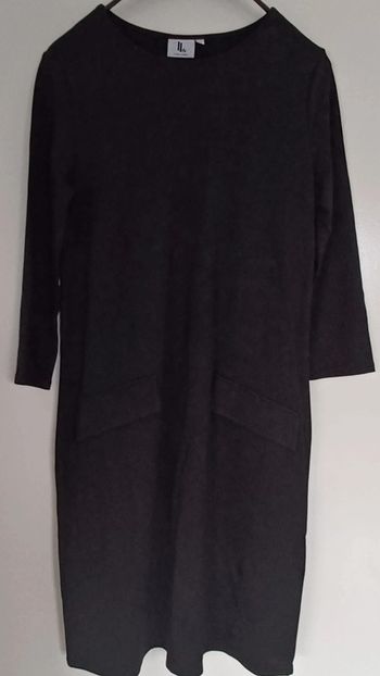 Robe noire Linea Loresi