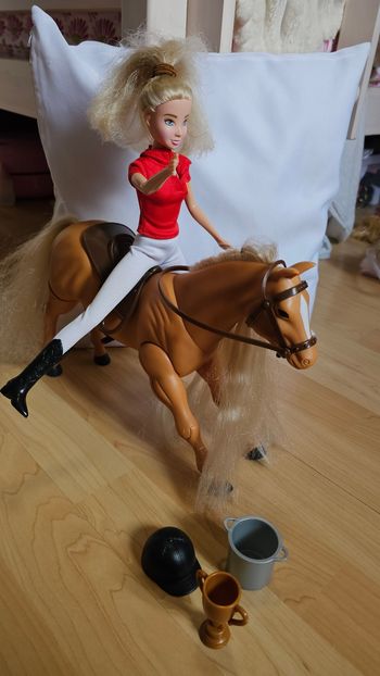 Barbie équitation 
