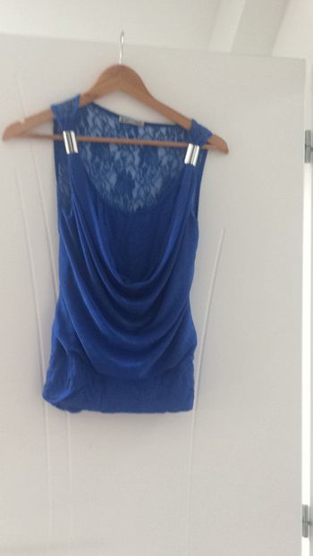 Top dos avec dentelle