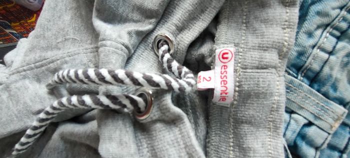 Short gris - photo numéro 3