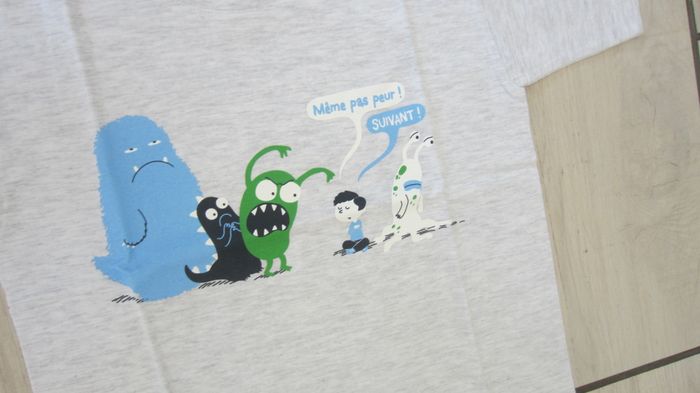 Tee shirt neuf 5/6 ans - photo numéro 2