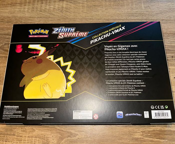 Coffret Zenith suprême Pikachu -Vmax - photo numéro 2