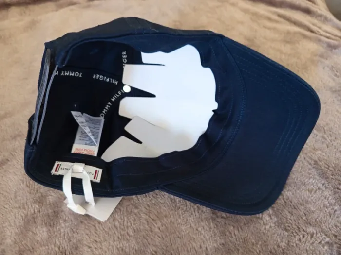 Casquette neuve Tommy Hilfiger 52-57cm - photo numéro 7