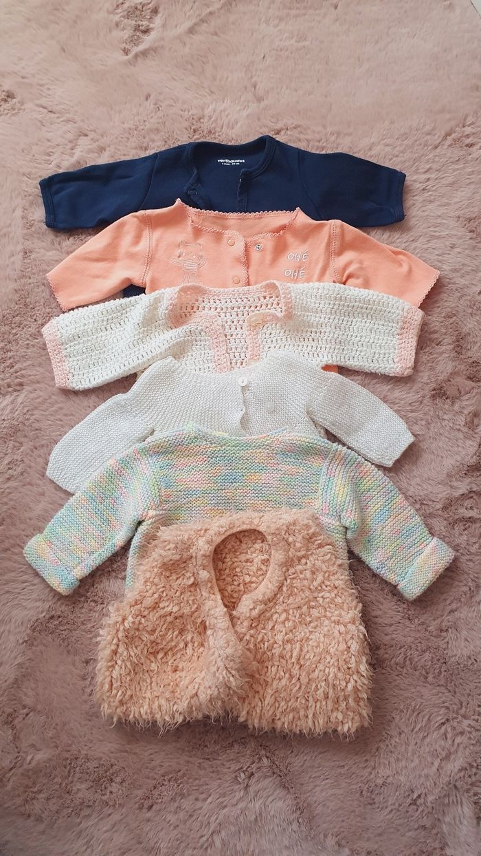Lot vestes / gilets laine et légères