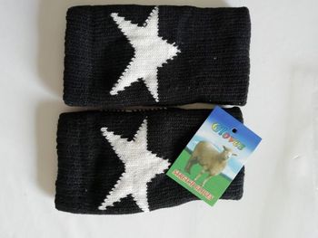 Très jolies MITAINES NEUVES