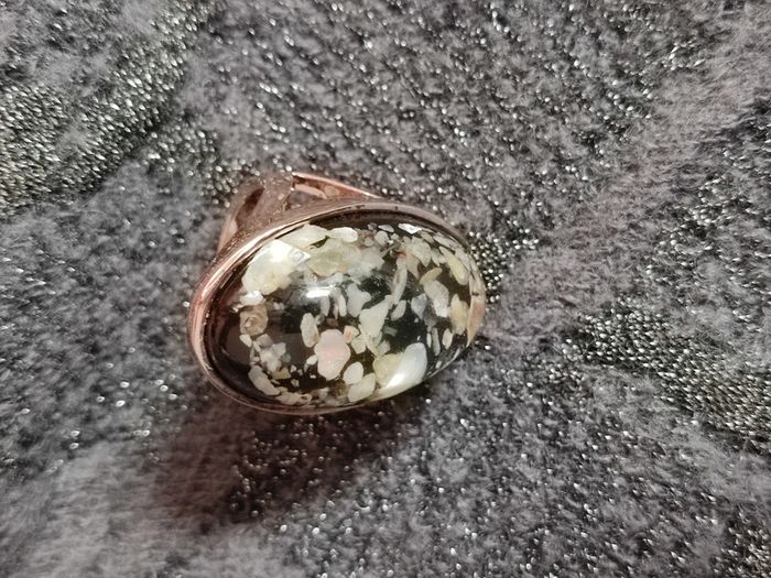 Bague originale pierre multicolore noire dorée Taille 8 Neuve - photo numéro 8