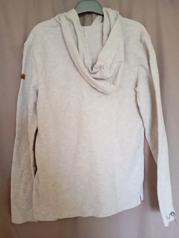 Pull taille M - photo numéro 2