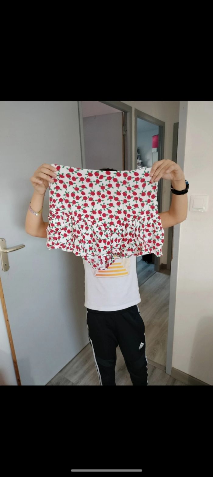 Short à fleurs rouge et blanc