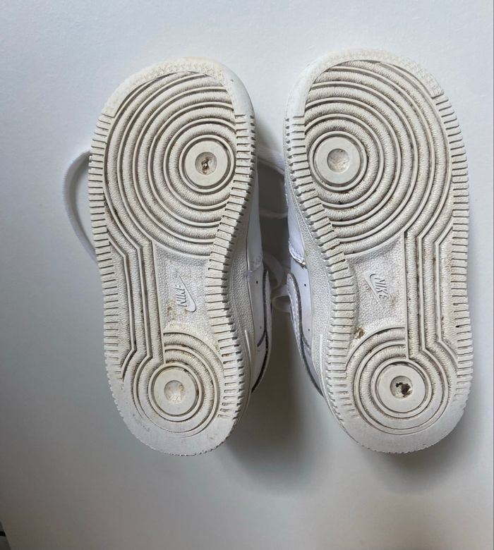 Nike Air Force 1 enfant blanches – taille 25 – bon état - photo numéro 7