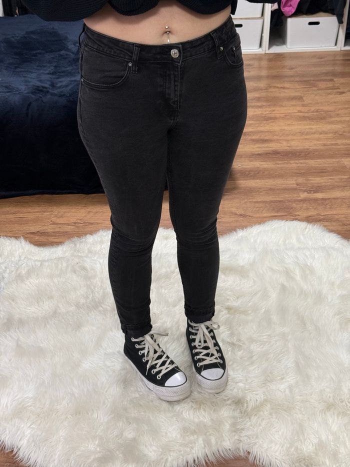 Jean noir Zara Woman – Taille 38 – Très bon état - photo numéro 2