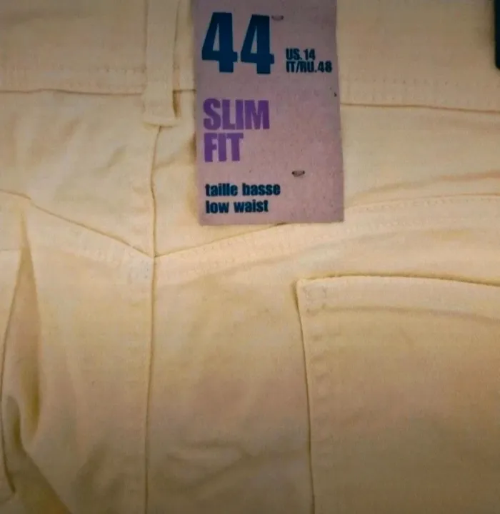 Pantalon jaune Kiabi Taille 44 Neuf