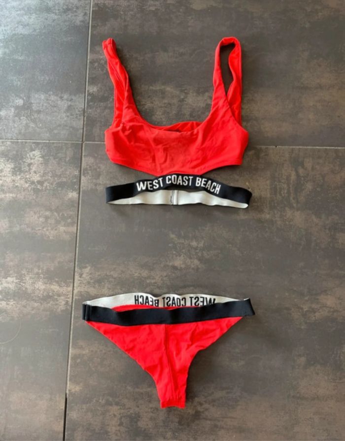Maillot de bain deux pièces rouge - photo numéro 2