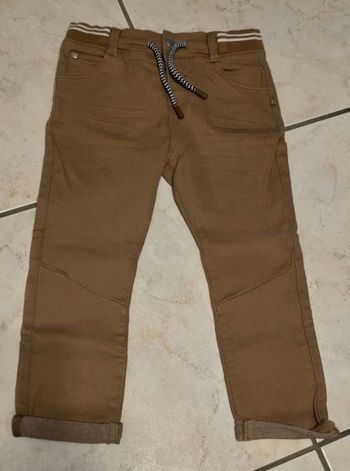 Neuf (non porté) 🏷💙 superbe jeans  3 ans garçon 💙🏷