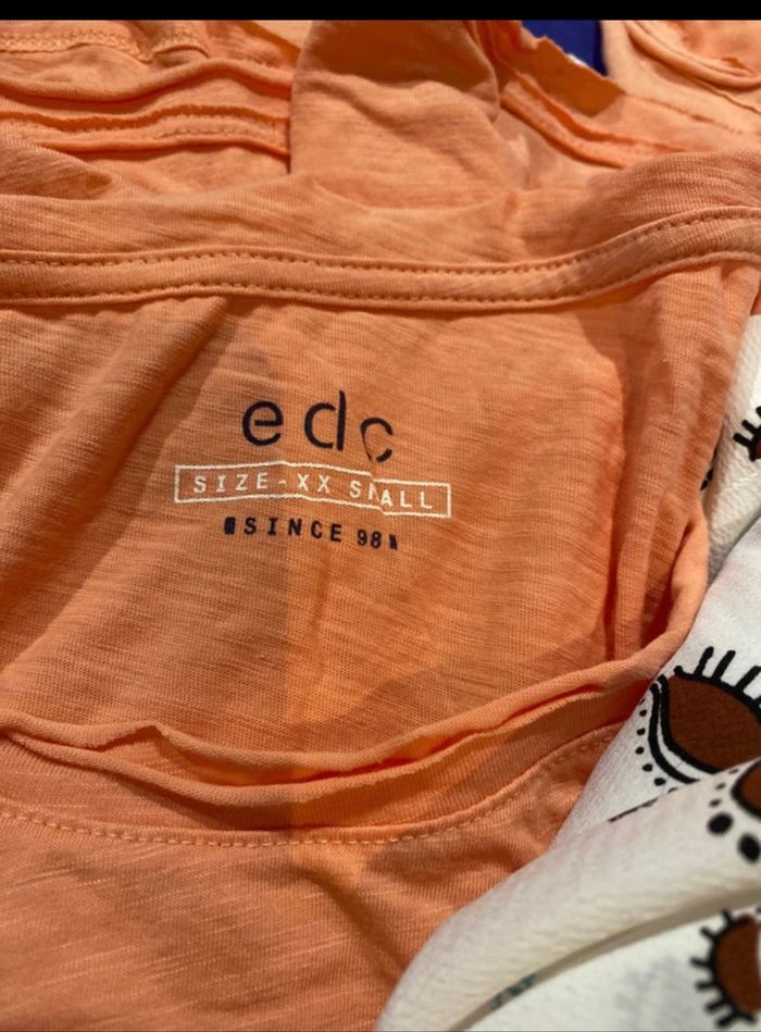 Lot de tee shirt - photo numéro 2