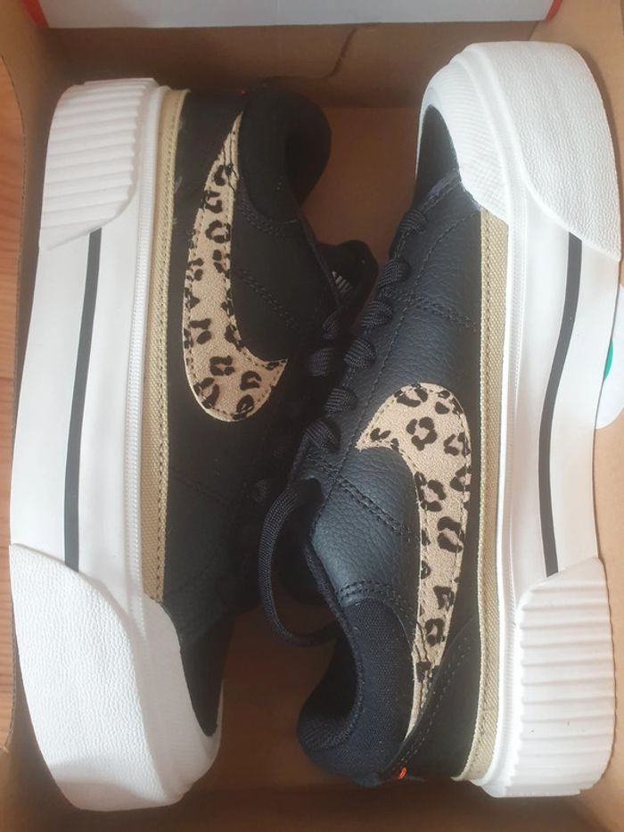 Nike Plateforme "Léopard " (36.5) - photo numéro 10