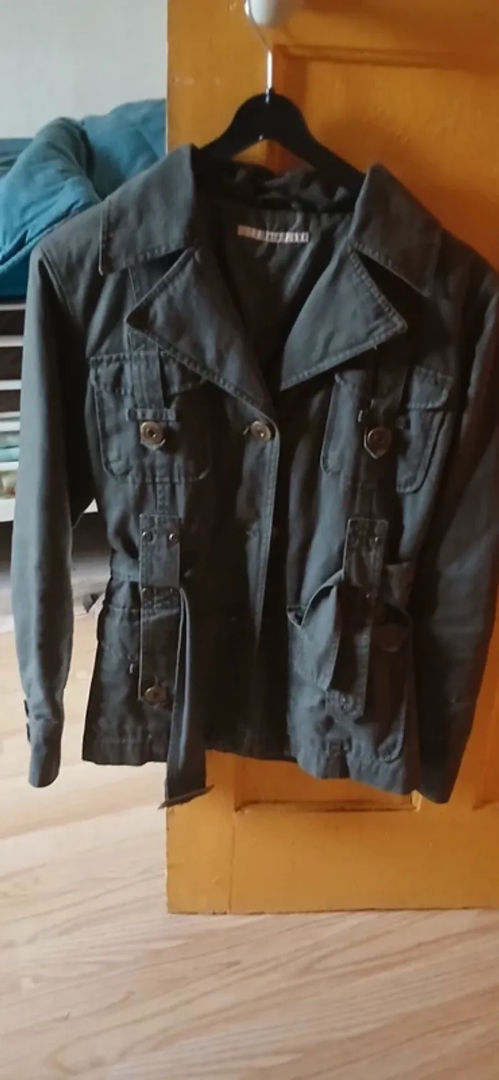 Veste grise et kaki - photo numéro 6